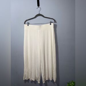 Chico’s Travelers Size 3 Wide Leg Pull-On Pants Ivory Cream EUC Gauchos